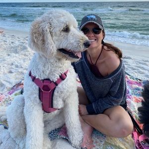 Meet your Posher, Leigh